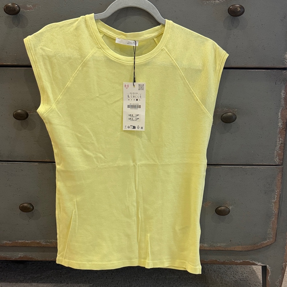 NWT ZARA Soft Pastel Yellow Ribbed Crewneck Tank